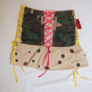 Y2K creative reuse camo skirt with ribbons